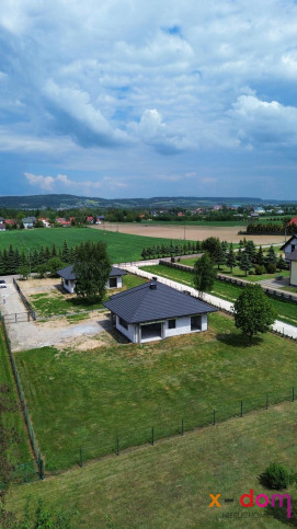 Dom Sprzedaż Strawczyn Górna 12